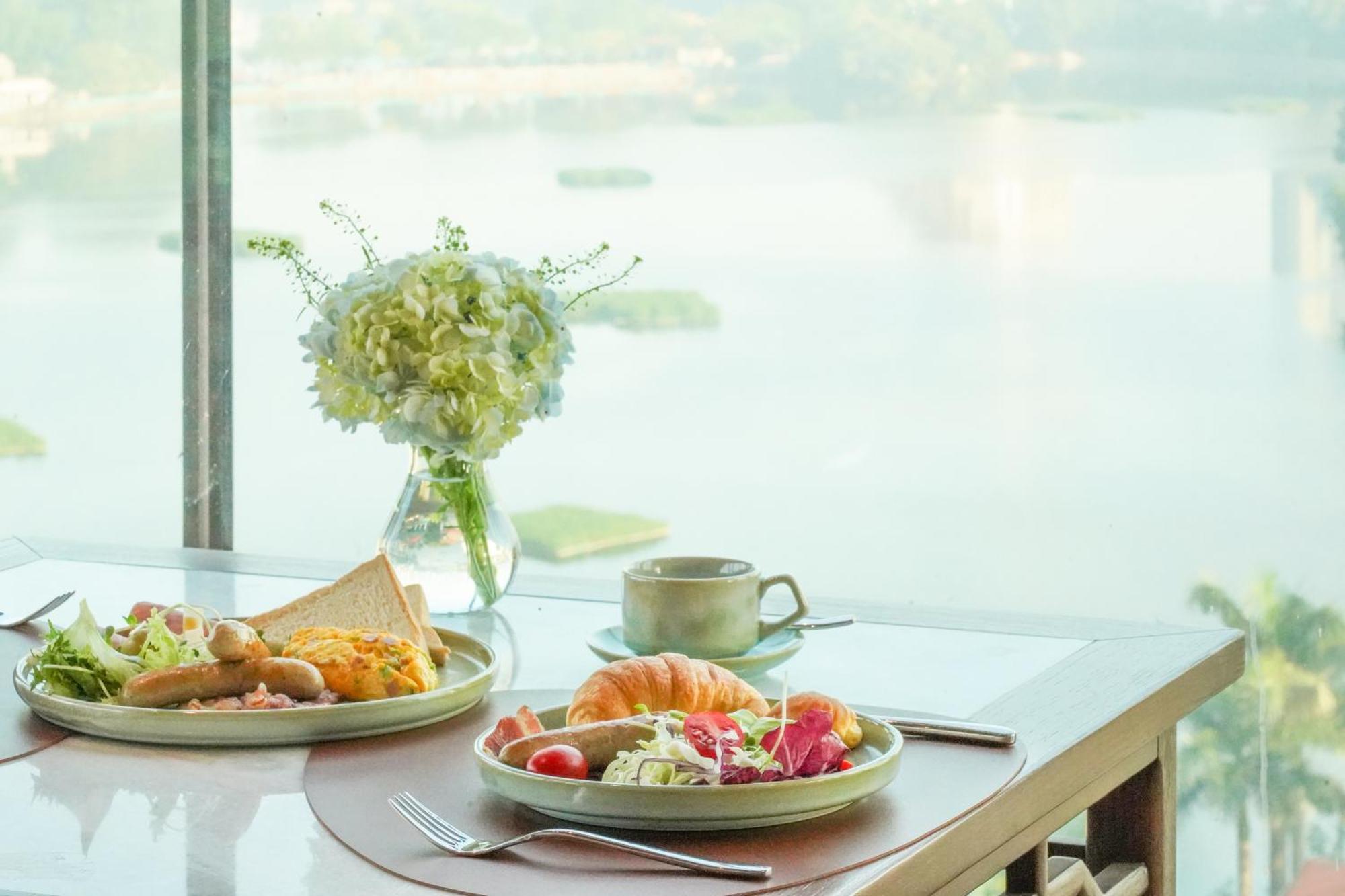 The Five Suites Lilas Hanoi Buitenkant foto